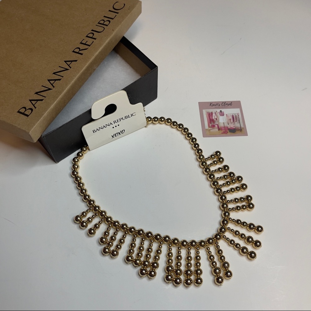 NWT Banana Republic Necklace